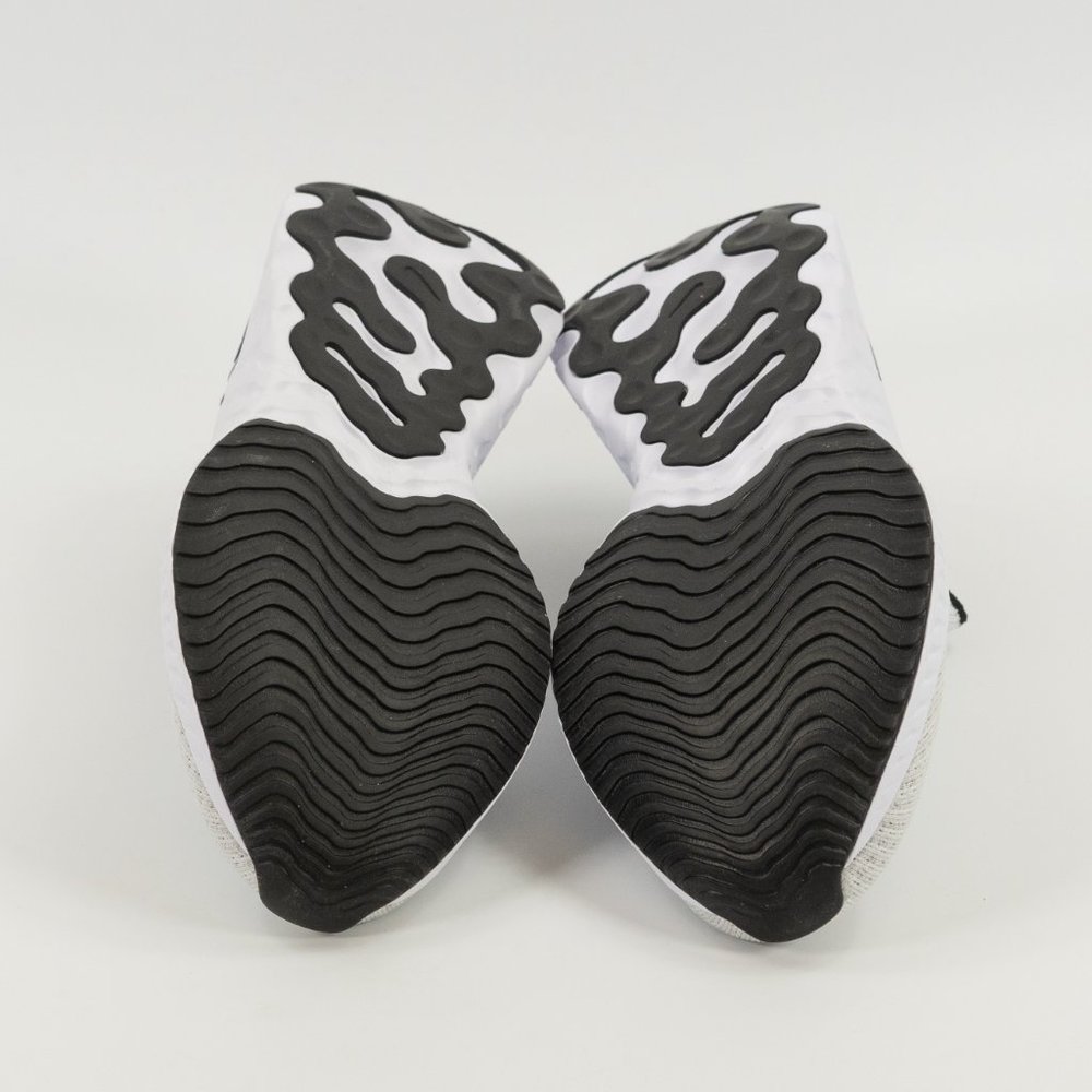 Nike Men's React Phantom Run Flyknit 2 'Oreo' CJ0277-100 size 9 - 13 - Picture 8 of 8